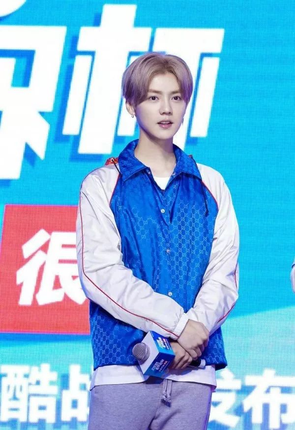 鹿晗凭实力解说世界杯,鹿晗解说世界杯状态