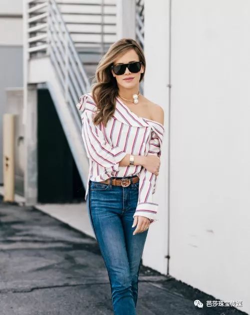 朴信惠戴的黑天鹅项链,朴信惠珍珠