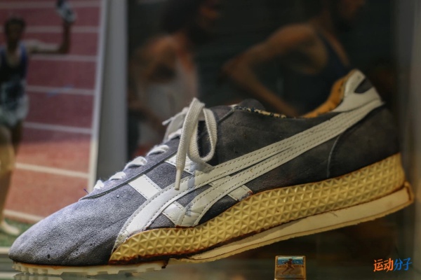 asics跑鞋历史,asics亚瑟士跑鞋之王从何而来