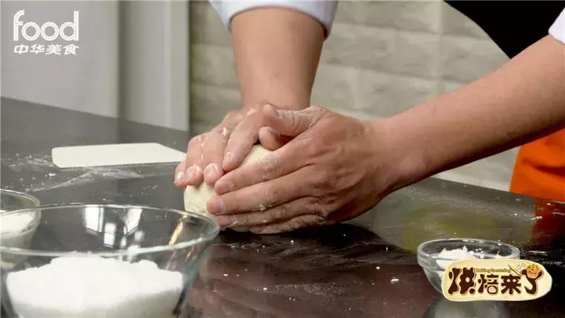 烘焙来了流沙奶黄包,奶黄包零失败配方外皮蓬松暄软