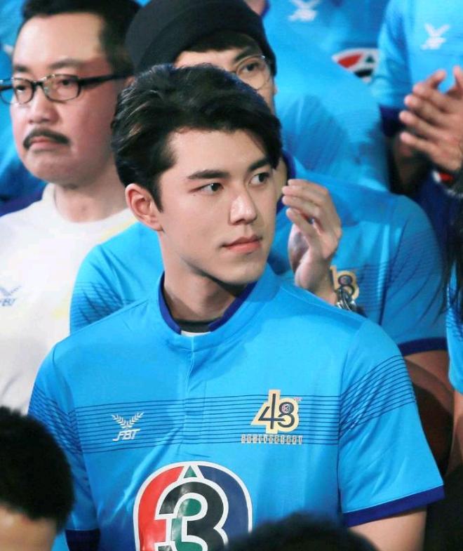 世界杯上看帅哥,世界杯现场看足球