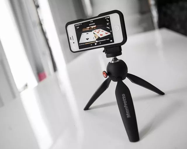 爆款手机摄影教程道具视频,推荐一款简单的摄影工具