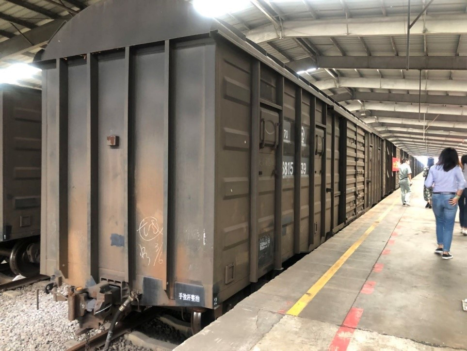 世界杯期间你所不知道的京东618：24小时不停机生产包火车送货