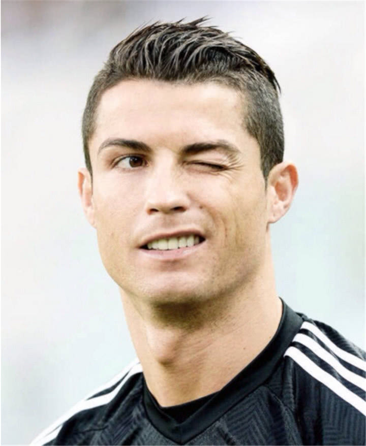 大罗小罗c罗梅西小贝谁最厉害,大罗小罗c罗j罗有血缘关系吗