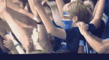 梅西点球被冰岛扑出,冰岛扑出梅西点球瞬间