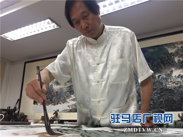 杨留义城市山水作品亮相上合组织青岛峰会