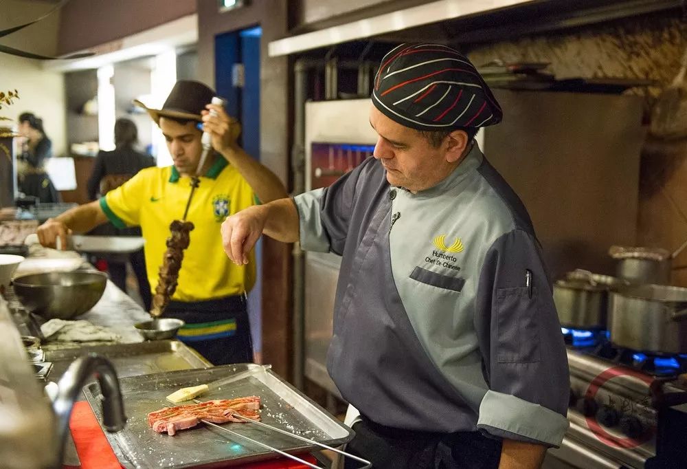 父亲节｜桑巴军团世界杯首秀巴西大厨奉上最燃巴西烤肉