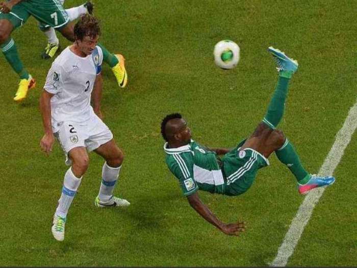 足球场上那些不可思议瞬间照片,足球场上的十大尴尬瞬间