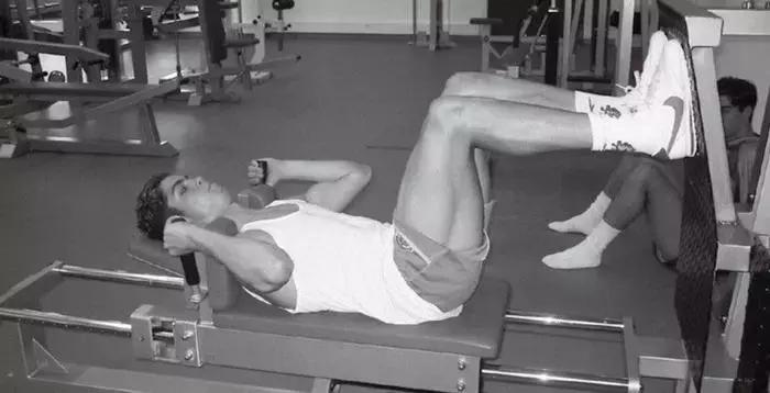 37岁的c罗满眼都是18岁时的自己,33岁的c罗创造了什么奇迹