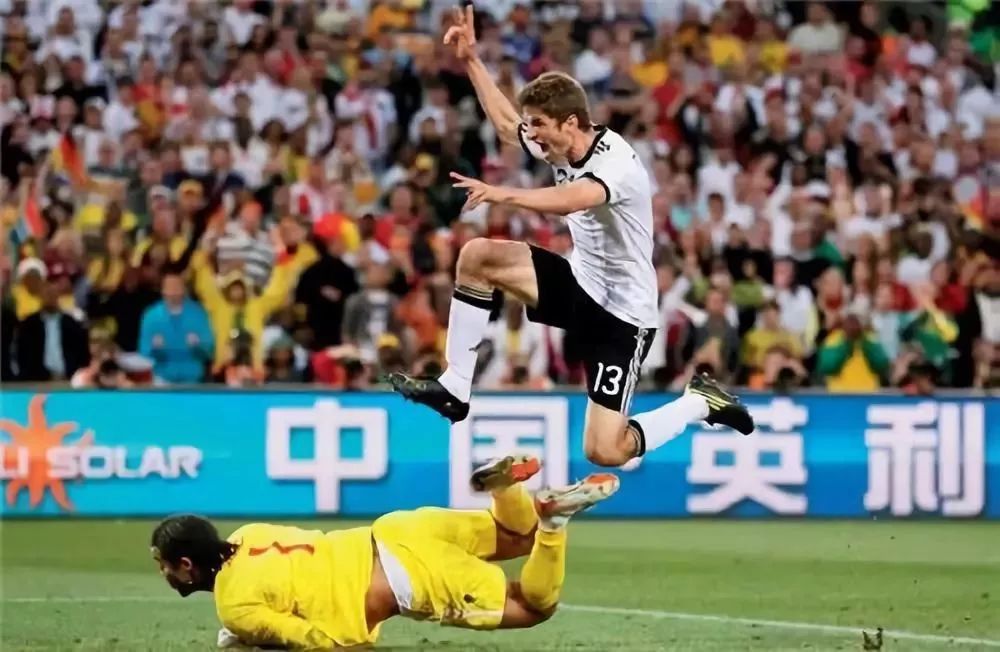 绿茵战场世界杯滚动的天空解析,世界杯赛场上