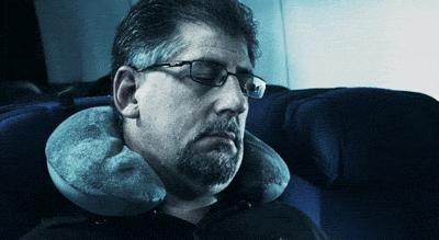 一款让颈椎爱上睡眠的按摩枕,最好用的旅行颈椎枕头