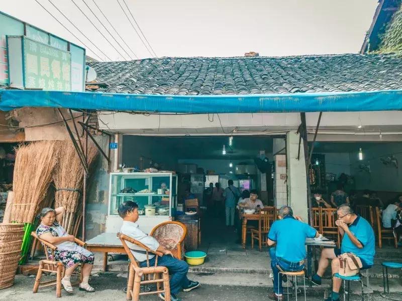 水蜜桃8块一斤,西瓜桃子8元