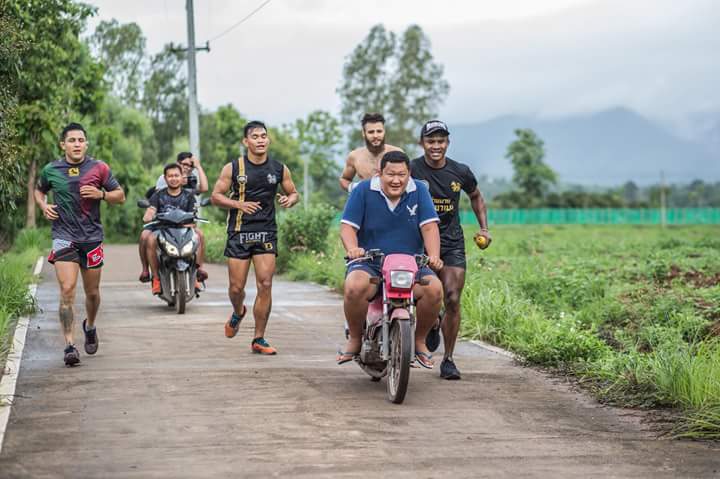 冠军有一个亚军有几个,冠军只有一个标吗