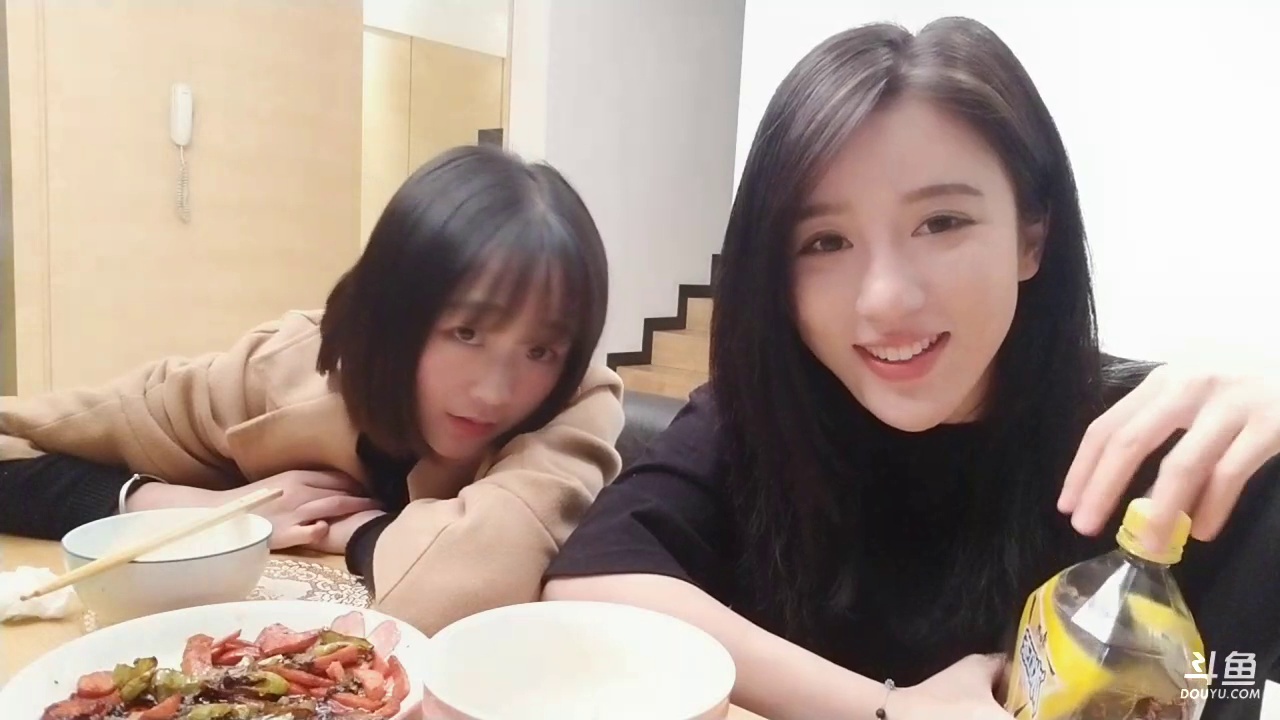 斗鱼呆妹儿晒新玩具,斗鱼呆妹儿真实样子