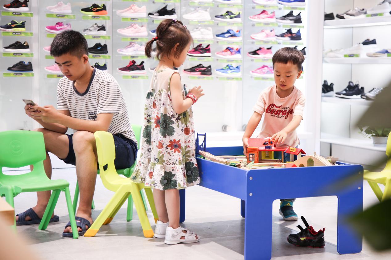 新品潮流童装馆,曲江银泰潮童