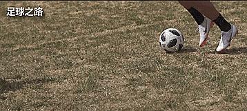 足球十大技巧秀,学会这几个足球小技巧