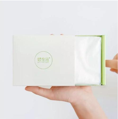 15万粉丝年入3000万！这个男生设计卫生巾为何能圈粉无数估值过亿