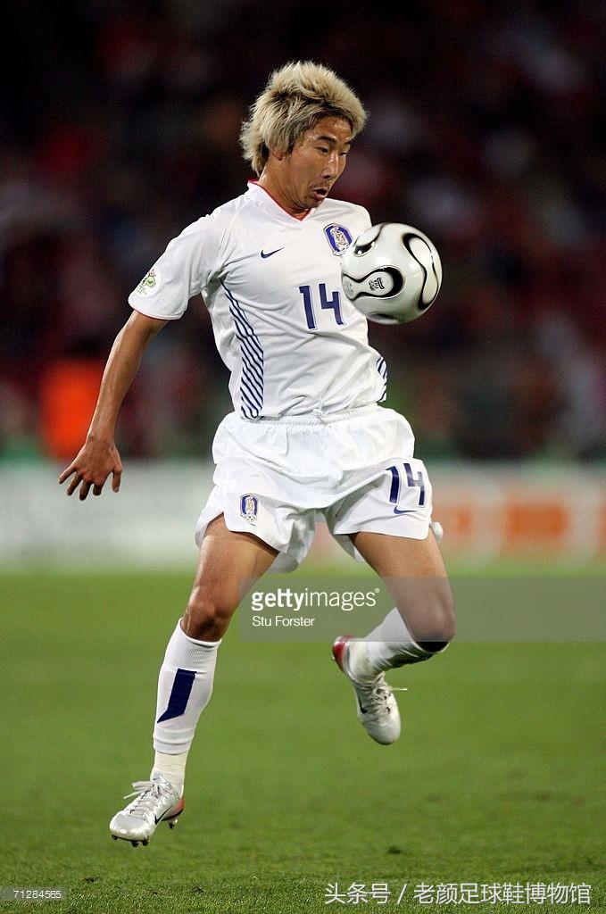 06年世界杯宣传nike,世界杯最火的足球鞋