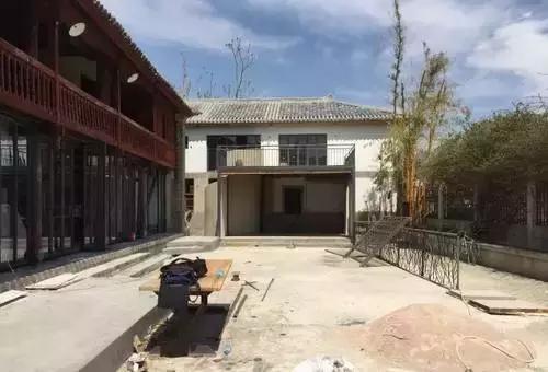 一个辍学生在大理租下23个足球场大的地方，种菜、养牛、建农场