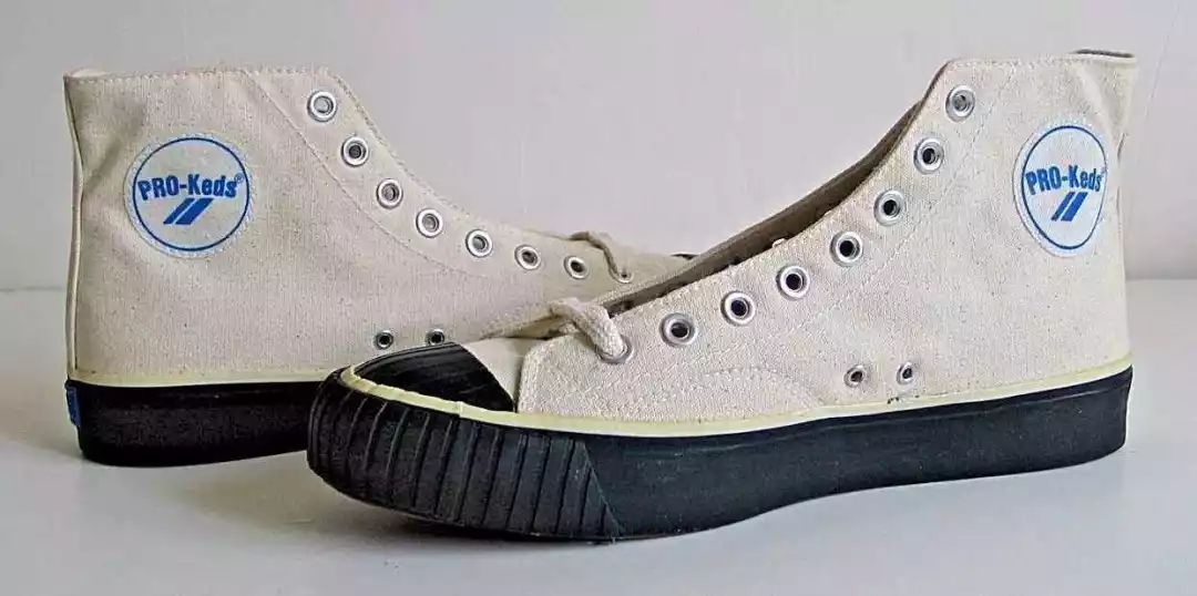 vansstyle36和匡威1970s哪个好穿,匡威和vans好看的鞋有哪些