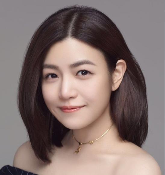 明星也看球,陈妍希c罗