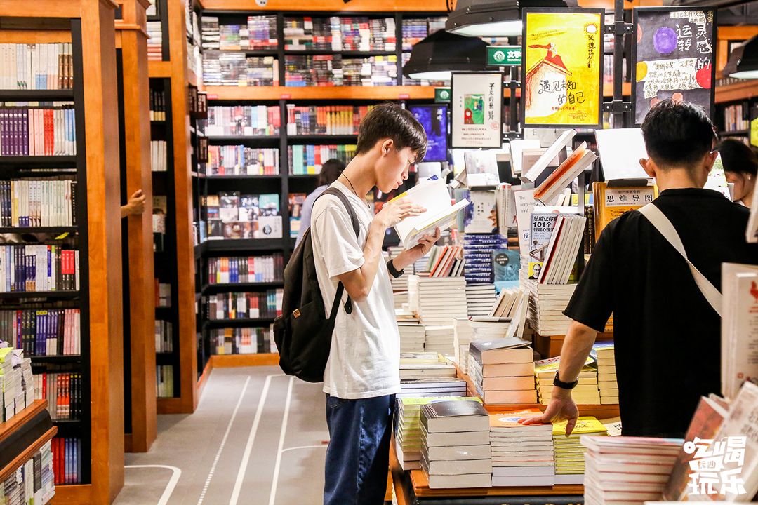 长沙4天三晚吃喝玩乐视频讲解,长沙逛吃72小时