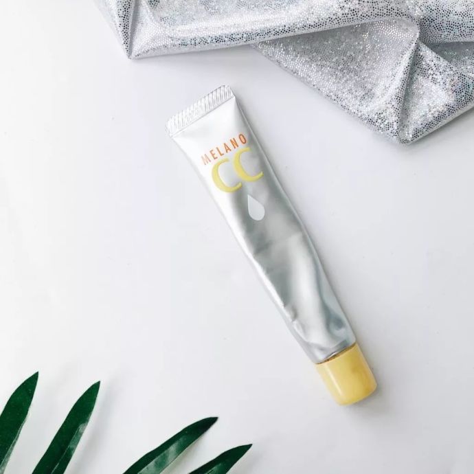 25岁熬夜用什么护肤品,25岁熬夜蜡黄肤色不均抗老