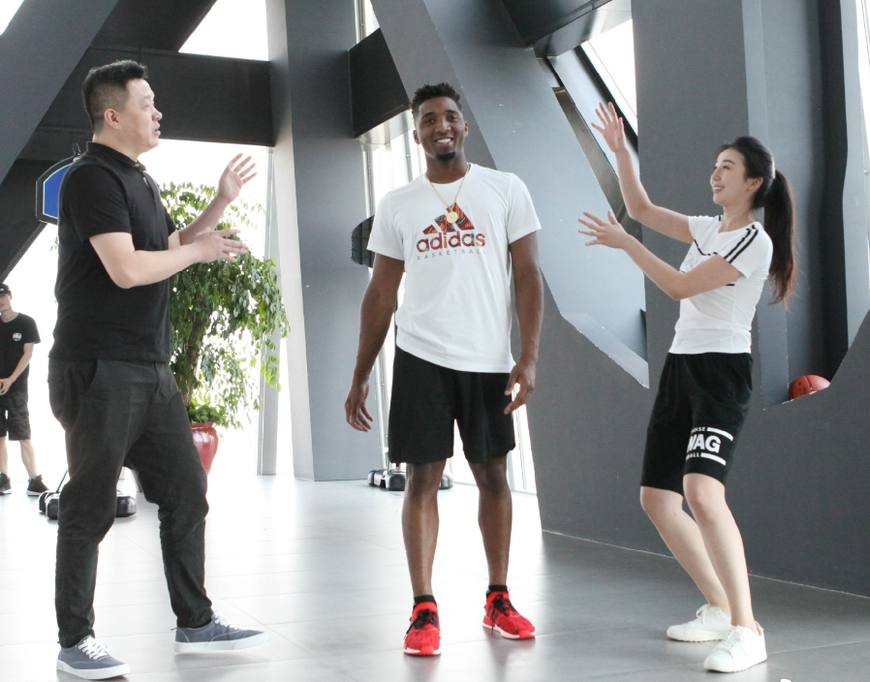 央视体育主播刘语熙照片,最美体育主持人刘语熙