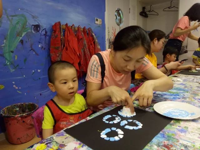 「金宝贝小小陶艺师活动回顾」跟外太空EZ寻觅不一样的烟花