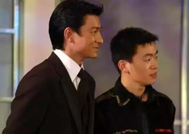 刘德华凭什么能火37年,刘德华凭什么能火40年原视频