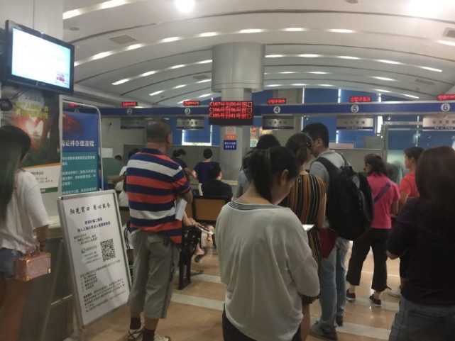 外地人在上海办理港澳通行证签注,外地人在上海怎样办理港澳通行证