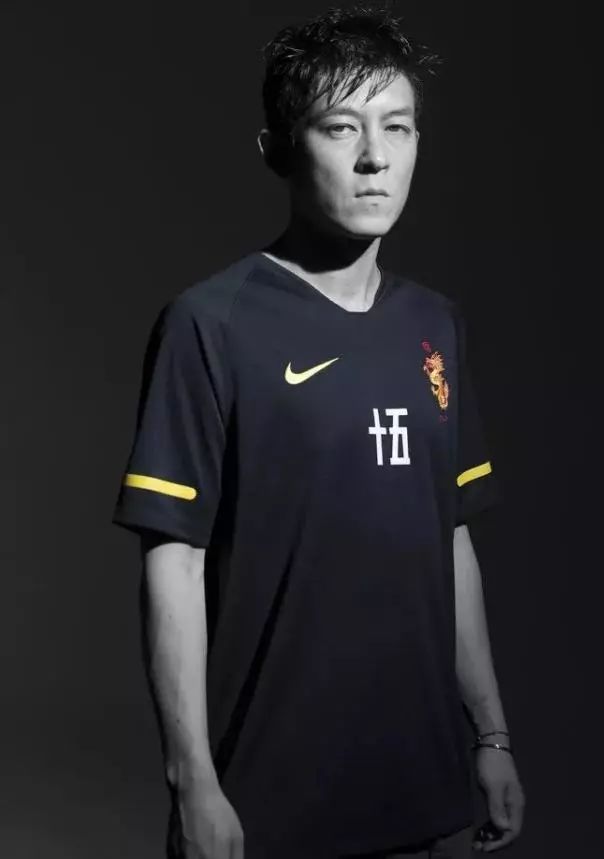 2022世界杯联名款,2018世界杯联名款足球