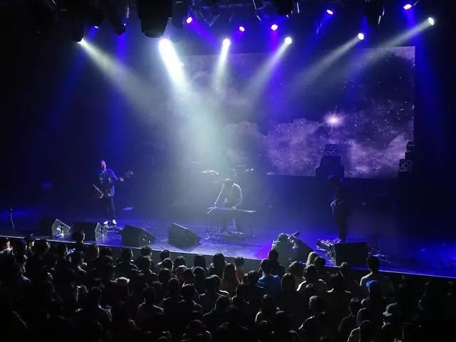 「6月24日」沼泽乐队「争鸣二十年」巡演到南宁——前无古人电古琴，纵横天下琴箫摇