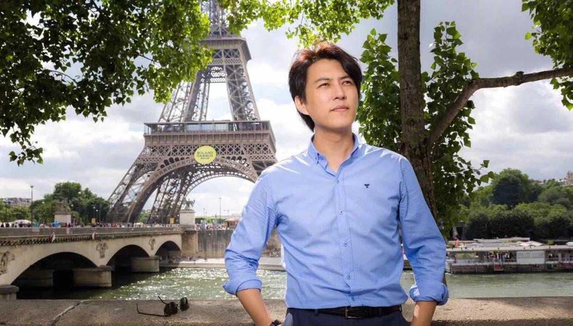 靳东作为资深球迷“神预测”上热搜，事后这样回复？这也太可爱了