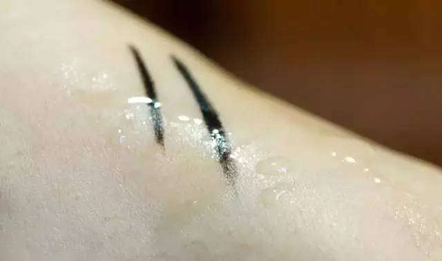 超好用平价眼线笔,平价又实用的眼线笔