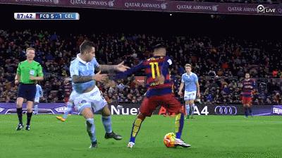 实况足球内马尔彩虹过人怎么做,内马尔gif视频