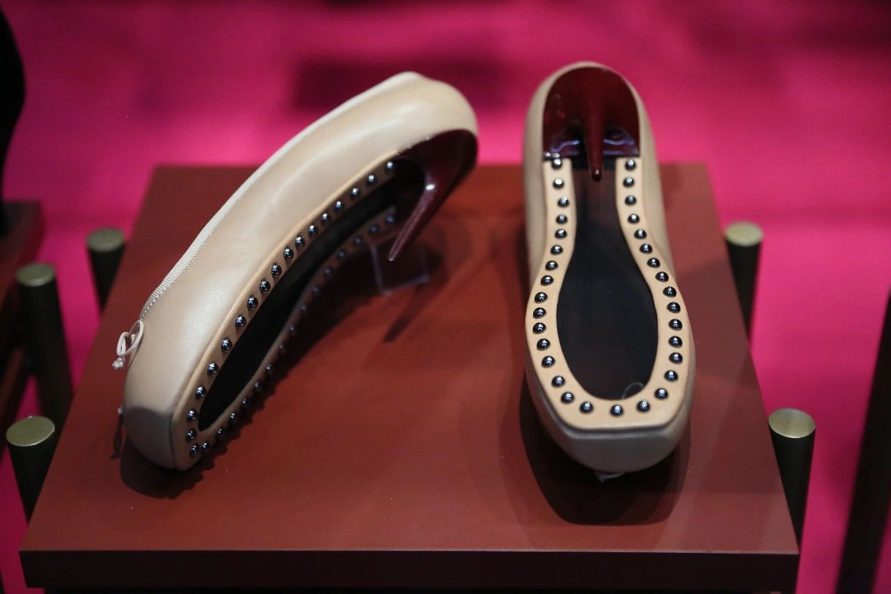 现场｜世界最性感的那双高跟鞋到底藏在哪里？