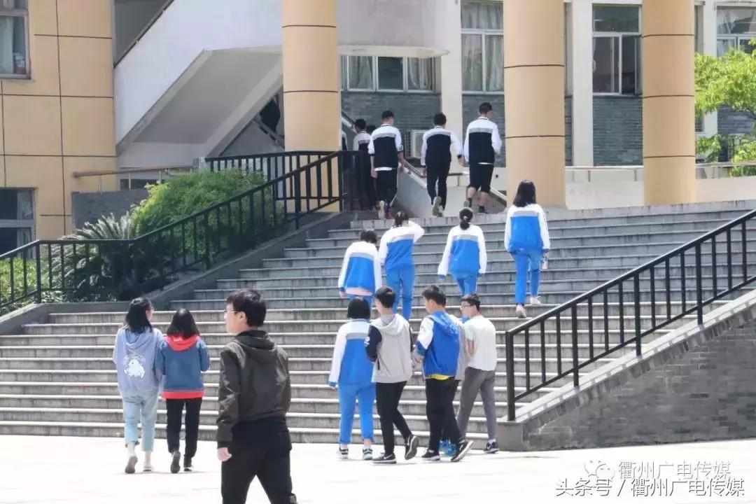 浙江衢州二中2023高考喜报,衢州二中高考上浙大率