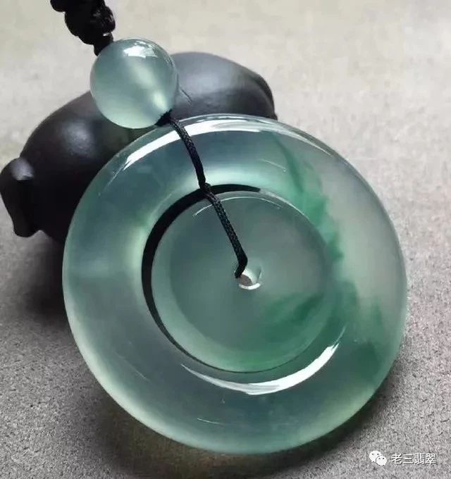 翡翠护身符平安扣,翡翠平安扣现代设计