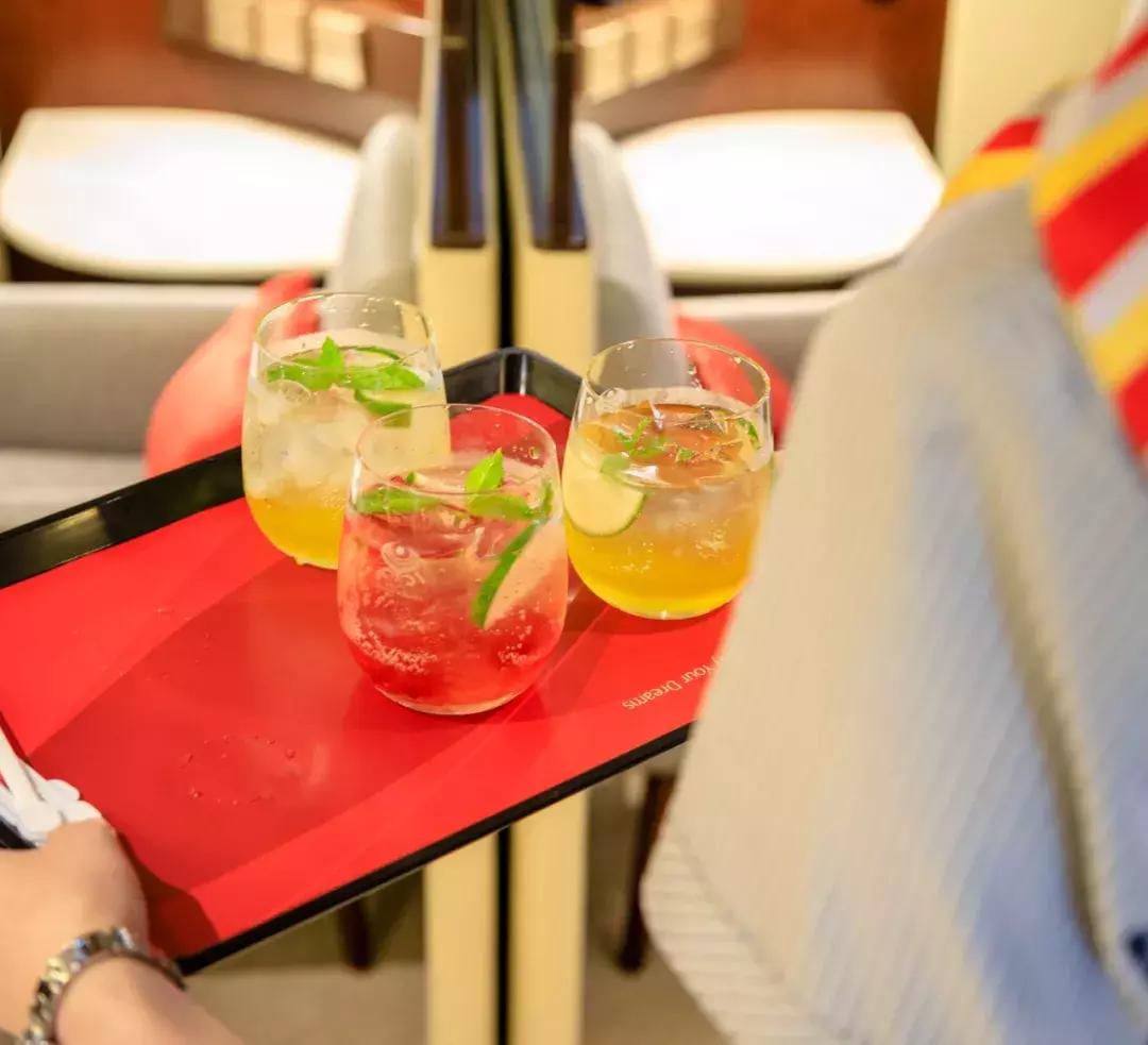 杭州机场休息室哪个最好,杭州机场24小时商务舱休息室