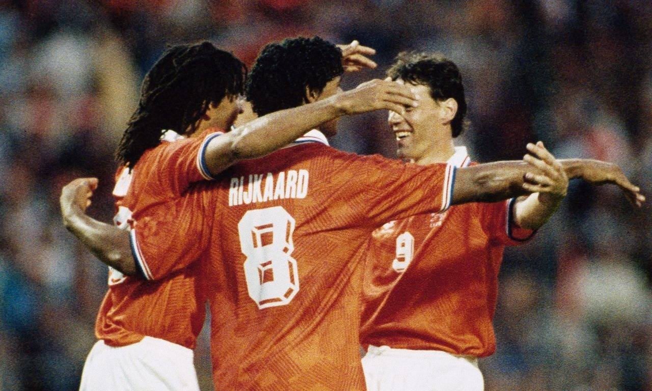 穆勒厄齐尔拉姆施泰因,穆勒厄齐尔克罗斯