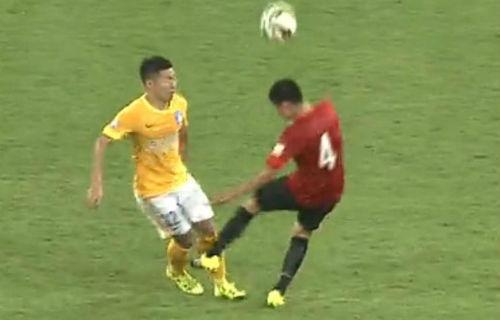 韩国足球中国功夫,02年足球比赛韩国队