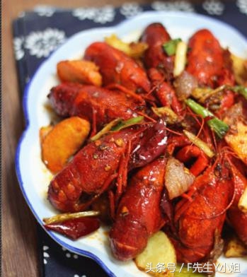 美味小龙虾的15种家常做法,大厨红烧小龙虾尾怎么烧最好吃