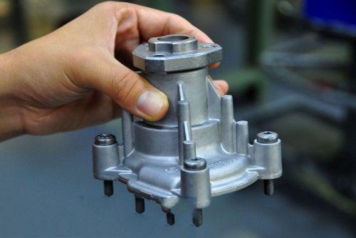 汽车雨刮器水泵坏了什么症状,汽车水泵坏的原因