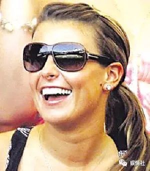 酗酒斗殴被讽母鸡，一小时花8万欧，世界杯史上最牛太太团