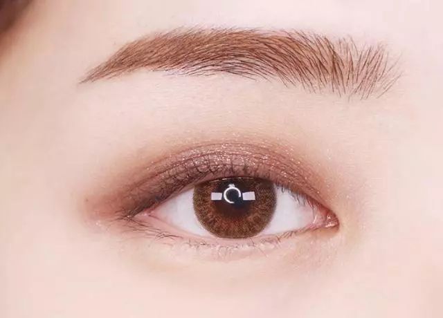 睫毛膏真实测评自然无苍蝇腿,告别苍蝇腿用这支睫毛膏就够了