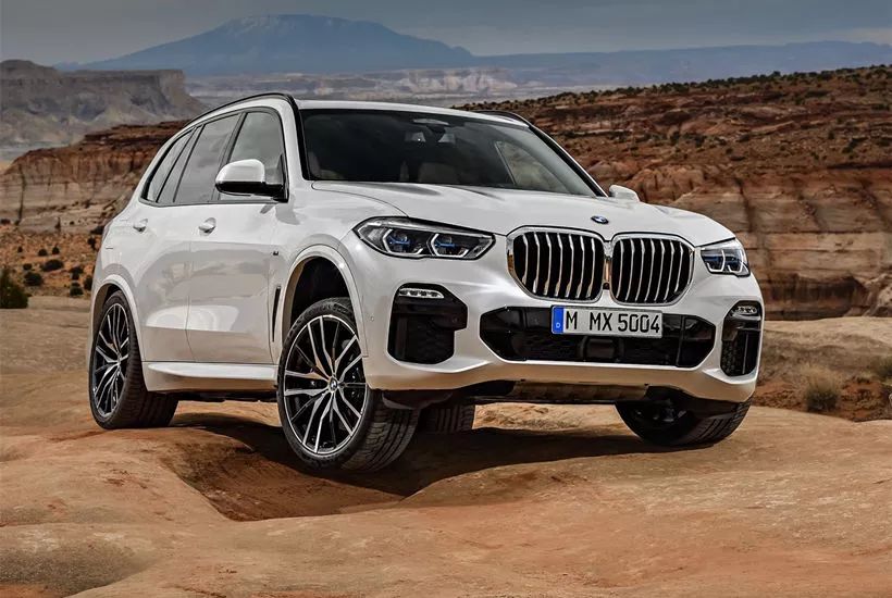 奥迪q8尊享动感和宝马x5进口顶配,2021款奥迪q8和宝马x5