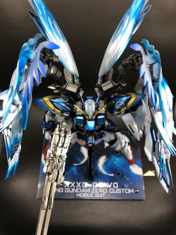 佳作：炒冷饭的阿迪达斯hirm飞翼高达，老衲作品