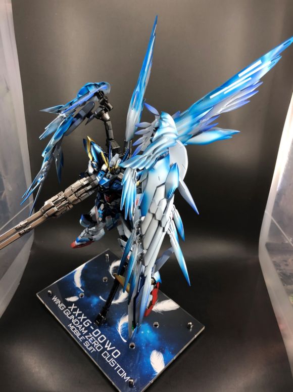 佳作：炒冷饭的阿迪达斯hirm飞翼高达，老衲作品