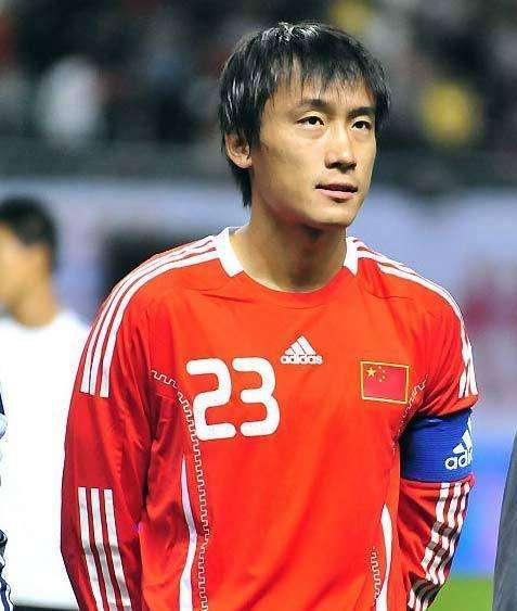 自豪豪沃,郑州足球运动员